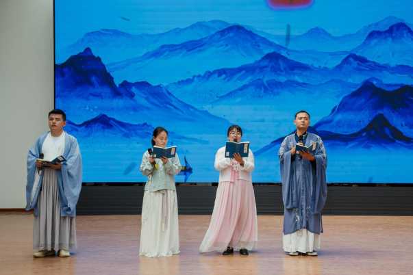 粽葉飄香話端午 禮贊百年憶黨史