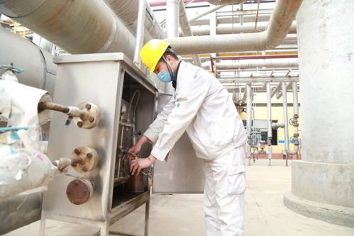 永坪煉油廠提前29天完成重整加工任務，以硬過半精神獻禮黨史